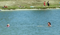 Začala sa letná sezóna na Kuchajde, na bezpečnosť dohliadnu plavčíci