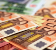 Ak ste sa kvôli mimoriadnym opatreniam súvisiacim s ochorením COVID-19 dostali do ťaživej finančnej situácie a máte problém so splácaním úverov, môžete požiadať finanč…