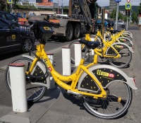 V Novom Meste pribudnú v lete ďalšie žlté bicykle. Cenník bikesharingu sa nemení, denný lístok stojí 6 eur