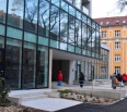 Pre veľký záujem o testovanie na Covid-19 pribudlo v bratislavskom Novom Meste nové mobilné odberové miesto. Záujemcom je k dispozícii od tohto týždňa v zrekonštruovan…