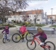 Pripravili sme pre vás májové vydanie časopisu Hlas Nového Mesta. Práve v týchto dňoch mieri do poštových schránok domácností v bratislavskom Novom Meste.
Z obsahu má…