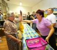 Od utorka sú v bratislavskom Novom Meste potraviny a spotrebný tovar pre sociálne slabších občanov dostupnejšie. Mestská časť Bratislava – Nové Mesto slávnostne otvori…