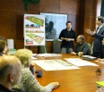 V sobotu 16. marca sa obyvatelia Ľudovej štvrte zišli v zasadačke miestneho úradu na Junáckej, aby s architektom Tomášom Hálom a zástupcami mestskej časti prediskutova…