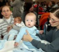 Naša mestská časť sa rozrástla o ďalších 70 novorodencov. Dnes ich v Stredisku kultúry na Vajnorskej slávnostne uviedli do života.
Keď v marci mali pri slávnostnom ak…